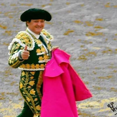 Twitter oficial de  Vicente Ruiz El Soro. Matador de Toros.