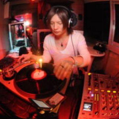 名古屋在住、映像&音楽クリエーター。趣味:日サロ、DJ、動画投稿、ドライブ、クラブ活動、買い物。#ビタ男、Rebel、パリピ、EDM・HARDWEll。。。。。#SNS:Line、facebook、インスタ。