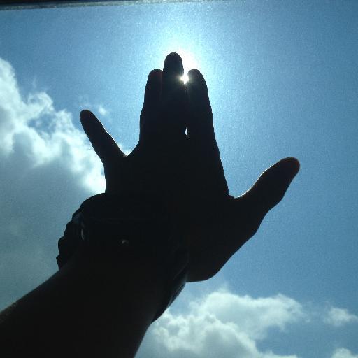 keihuiyan's profile picture. 最前線に投げ込まれ戦う簡単なお仕事から、最前線に駐屯して戦う簡単なお仕事に鞍替えしました。 ゲームおじさんだったのですが、諸般色々あって妻子ができ、不真面目しつつもお父さん奮闘中。