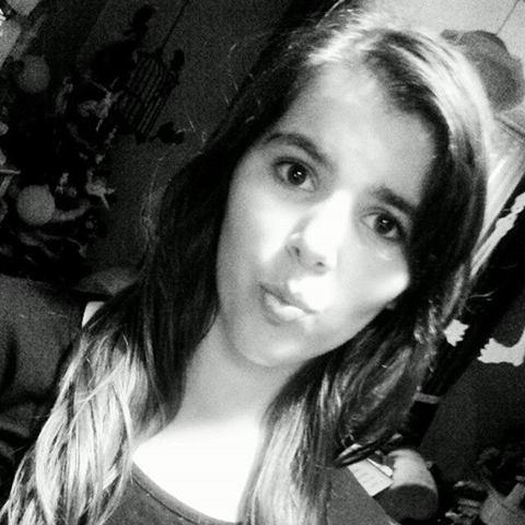 hey my name is Roxanne i am 15 and i love the film Percy Jackson(Logan lerman) and i am welsh and proud to be xx