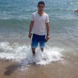 Williamvasseti's profile picture. trying to apply first principles engineering and economics to build the future!