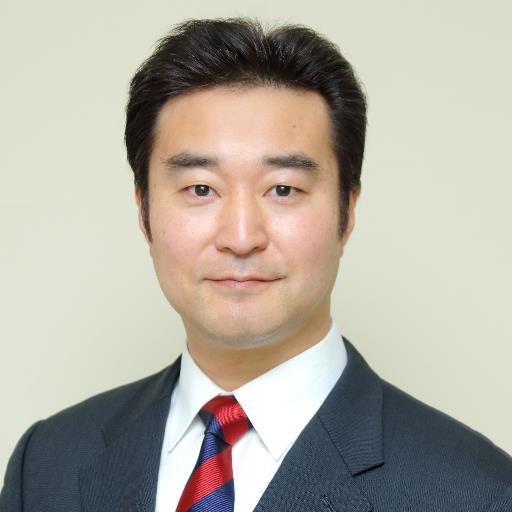 多摩市議会議員/前多摩市議会議長/自由民主党/二小・和田中・筑駒高・東大法学部卒/多摩市少年野球連盟顧問/17多摩サッカークラブ/ボーイスカウト多摩第3団育成会顧問/緑ヶ丘幼稚園母の会名誉会長/二小ＰＴＣＡ元会長/二小おやじの会/保護司