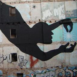 Twitteando el mejor arte urbano de #Valencia (Stencils, Paste Ups, Street Art que encontramos por la ciudad)