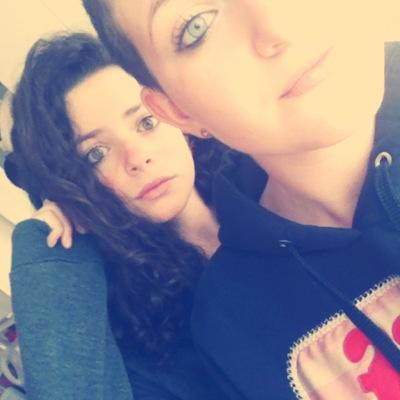 #Directioner #5sos #benji&fede
instagram: @_valentinamartelli_
snap: vale.martelli