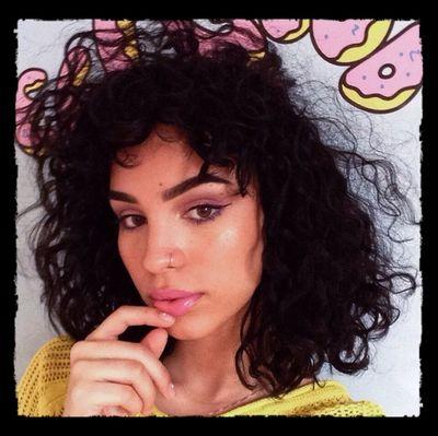 SledgeHammer490's profile picture. Sledge hammer, I can break your heart.