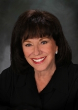 The Barbara Hensley Collection, RE/MAX Hometown. The Name You Know - Your Real Estate Connection East of the Famed Dallas Skyline on Lake Ray Hubbard.
