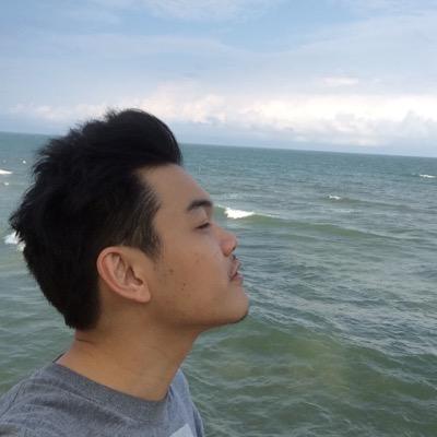 jaturachuan's profile picture. a random man