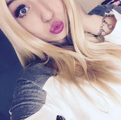Instagram: only.youtuber

                         The only one's  @bibisbeauty @julienco_