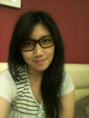 vaniaezra's profile picture. 