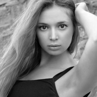 danamanukovska1's profile picture. 