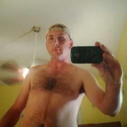 BigaLangston's profile picture. 