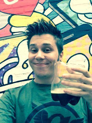 AraAlderete's profile picture. Mamá de una princesa👑. Fan del Rubius❤. Futura maestra jardinera. 23 años. River plate y San Martín de Tucumán ⚪🔴⚪