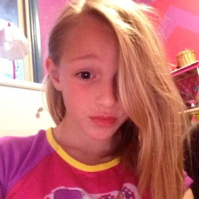 taylor swift Bethany mota @hallegirl skylie folkers