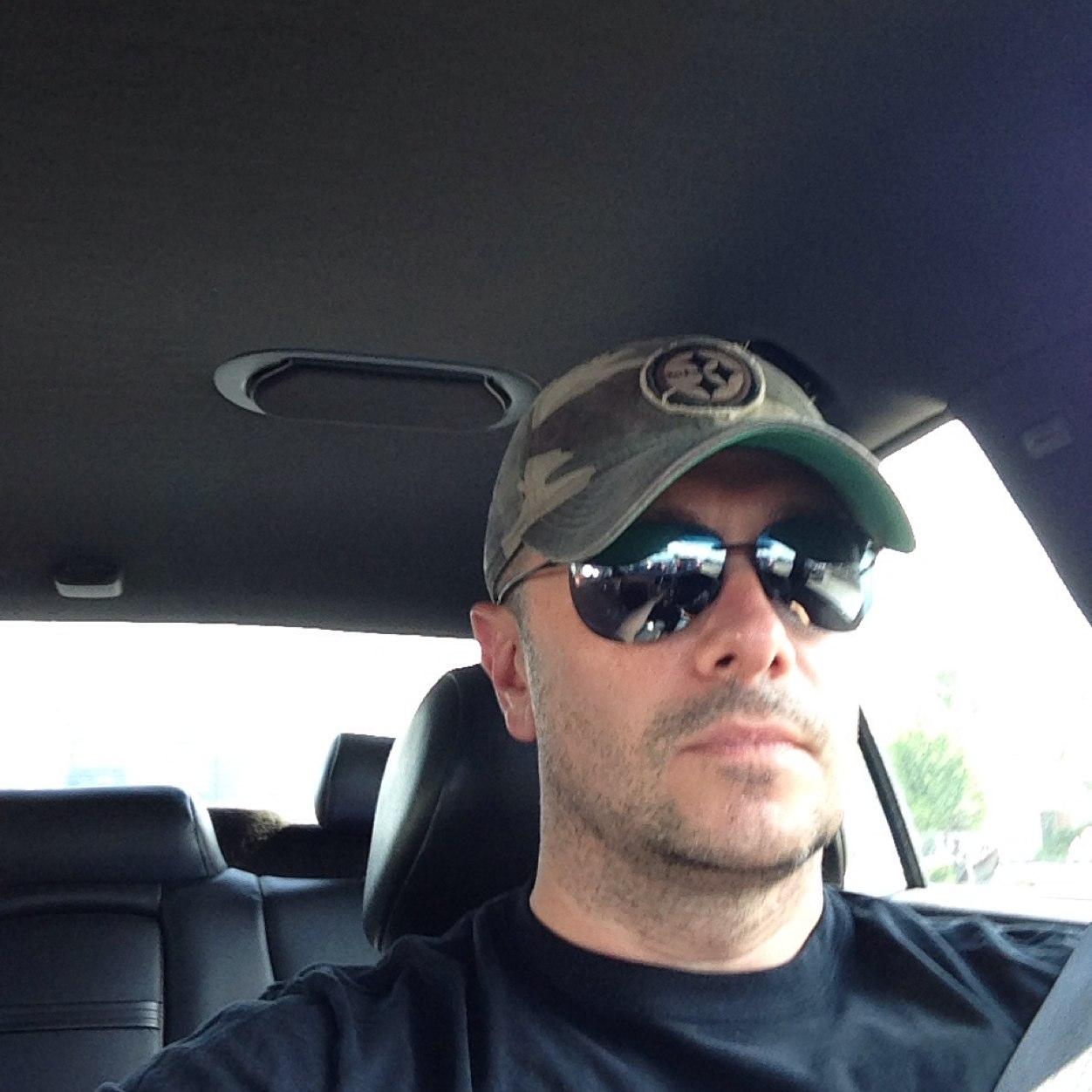 extrinsic35's profile picture. Catalyst. Deal-maker. Dad.