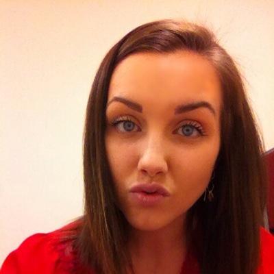 Profile Picture of Kelsie Nicole (@MrsPerkins789) on Twitter