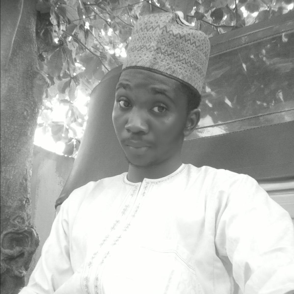 Physicist»lyricist»mastermind»Gallant• Negro Poet..100% follow back'