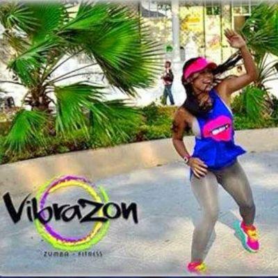 la manera mas divertida de hacer ejercicio!
comparte, rie, quema calorias todo con zumba en VIBRAZON!