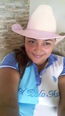 yitzylis's profile picture. feliz