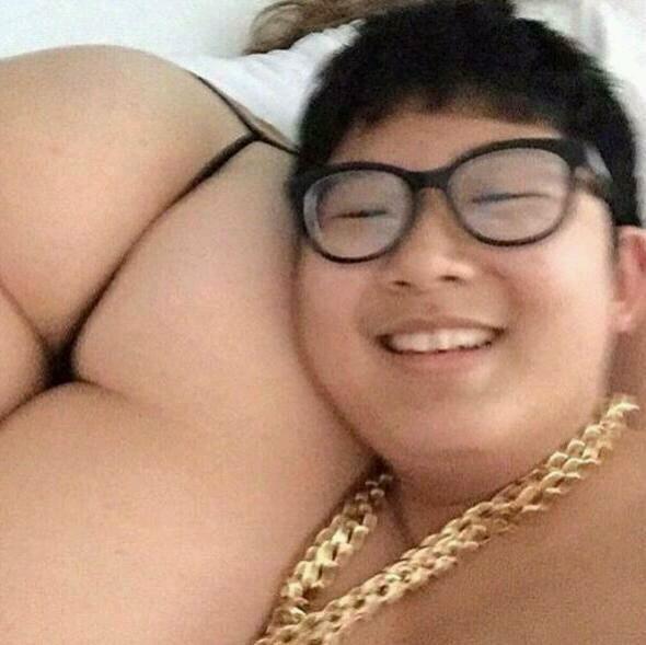 chowmeingott's profile picture. Would freelance for food. Tweets about everything. Sontines funny, even blue collar at times.