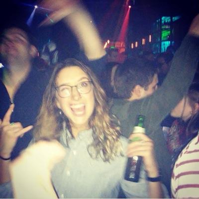 Actor, singer, improvisor, new-tweeter, food-lovin, hippy child from FREEDOM MAINE, MOTHERFUCKERS