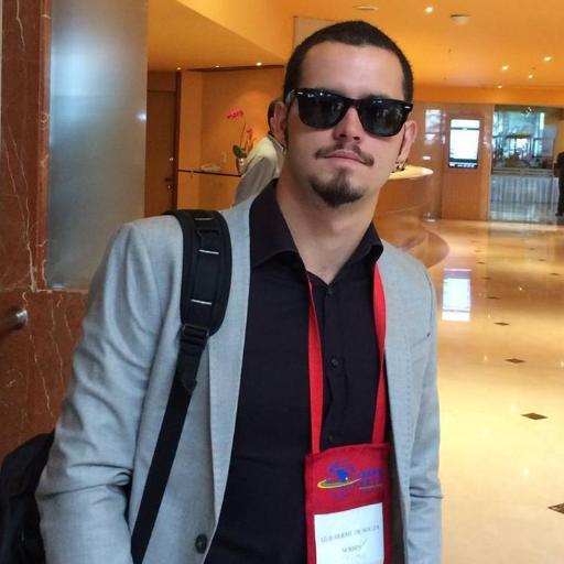 ElMajicoGui's profile picture. There is no elevator to success,