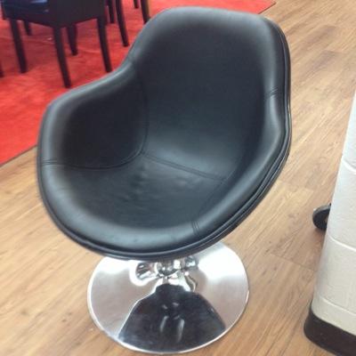 datBlackChair's profile picture. Cooler and more comfy than the orange chair. RIP OC 2014-2015