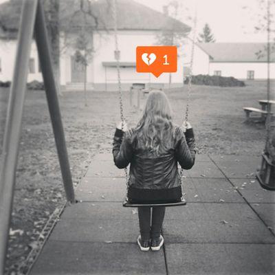 Szjg♥I Books♥ I guitar♥ I The Hunger games♥, #WaitingForMyCortez I Nutella♥ I Reading♥ I Rock♥I music❤ I Teen wolf❤ #szeretjükazírónőnket♥