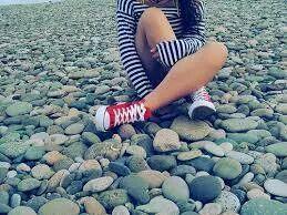 Confusas_'s profile picture. Dê um like na nossa página do facebook:  Pensamentos de uma garota confusa  // Aqui você entenderá como uma garota com pensamentos confusos se sente!