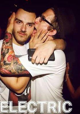 Nate_Cornish's profile picture. .. I'm in my 20's, I am currently studying Cultural Tourism @Flinders University, once finished i plan on moving my career to London - that's the dream anyway.