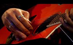 lusciousasnaked's profile picture. Varese. Something must have gone wrong in the process. Bitching in circles. 1984. Age and favourite book.