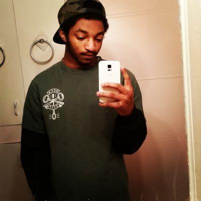 Villain_NY's profile picture. Touring.