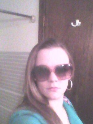 nicoleayer1988's profile picture. i