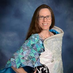 Started sewing at 9 years old, If you want to learn to sew or add to your knowledge of sewing I welcome you #threadpainting #sewing #Quilting