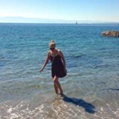 EllyGraff's profile picture. MFA Writing Fiction Candidate and Teaching Fellow @ColumbiaSOA