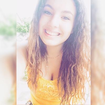 snap: gabi_698