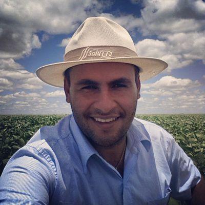 CristinoOliv's profile picture. 