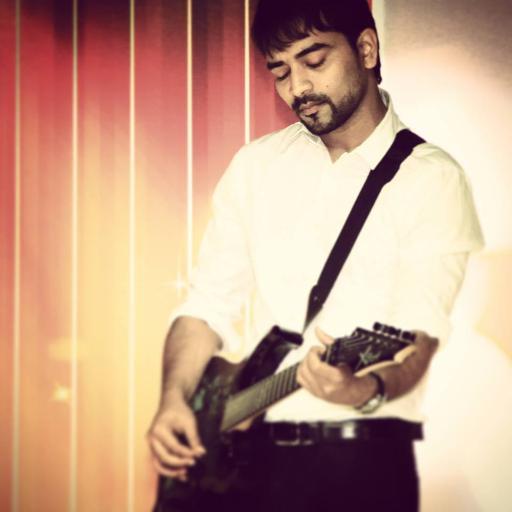 Engineer turned UX Designer | Working with Vserv.
Guitarist | Artist | Singer | Football buff by hobby