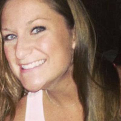 ashleyvcoury's profile picture. you set the tone.