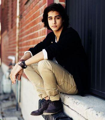 justenlove3's profile picture. 