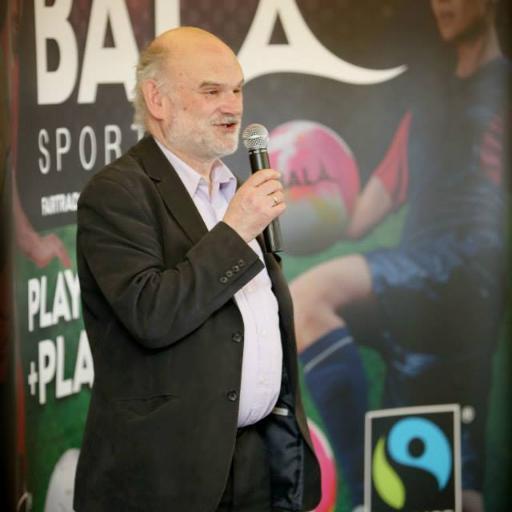 martinmet's profile picture. Fair trade, co-ops