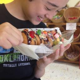 Family-owned Dessert stores in the Outer Banks of NC and Yorktown, VA
Donuts, coffee, ice cream, soft serve, 35 toppings.