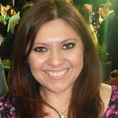 Periodista. Directora editorial Revista Emprende y https://t.co/bUQcbbOj3Z. Negocios, Pymes, emprendedores. Amo los gatos y la natación. Fan de Phelps y Serrat.