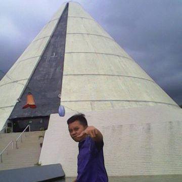 Deos_Awesome_'s profile picture. Follow Me Please http://t.co/4qBzwOFBXm