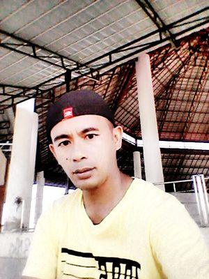 karimcobim12's profile picture. 