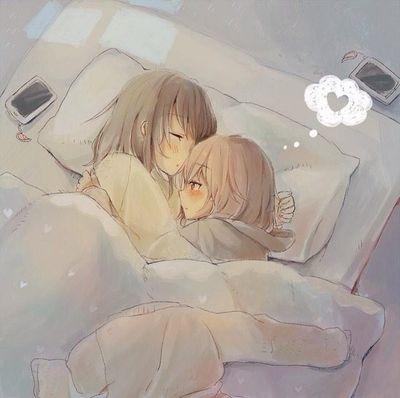 ใครนิยามว่า ญ รัก ญ ไม่ได้... ไม่มีหนิ จะรออะไรกันอยู่ละ ! [ หื่น ]  สนับสนุนเลสเบี้ยน ทักดีเอ็มมาได้ตลอด คุยกันแบบเพื่อน แต่อยากเป็นอย่างอื่นค่อยว่ากัน -.,-