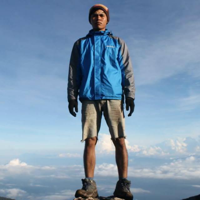 bemby_leo's profile picture. Hidup itu keras.. Kadang gak saling padang.. Saudara atau apa.. Yg penting duit.. Pdhl harta, duit gak bakalan di bawa mati.. Hnya amal dan ke, baikan bwa mati.