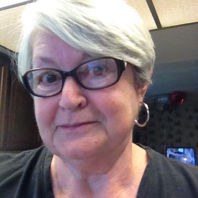 lorettaernst's profile picture. 