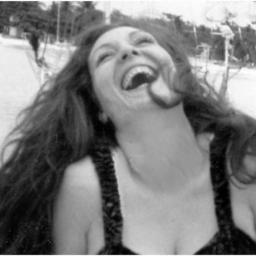 JojoGleave's profile picture. #CommunityArtist #Singer #OpenMicHostess #Actress #DiveMaster #Bellydancer