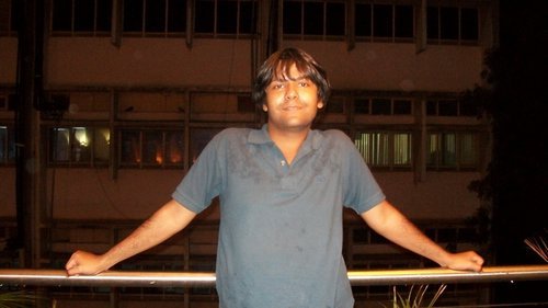 Software Engineer, problem solver, techie, amateur photographer, foodie, traveller