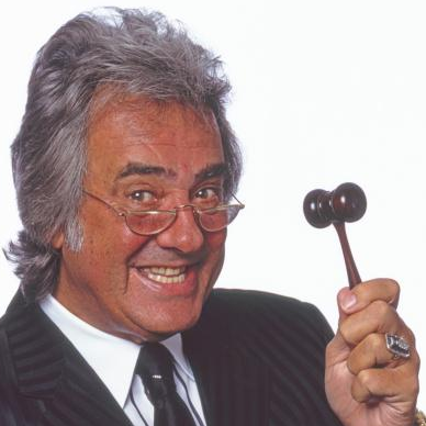 Fearonn_'s profile picture. I punched a cow once, and it died.